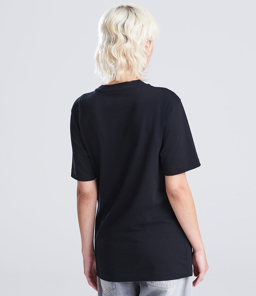 woman with black shirt facing away from the screen